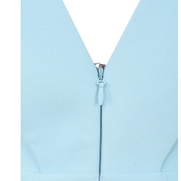 House Of CB, 'Selma' Light Blue plunge Crepe Dress, Size Small - NWT - Picture 6 of 12